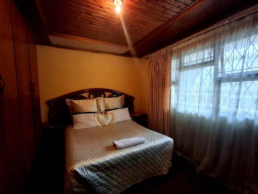 5 Bedroom Property for Sale in Mdantsane Eastern Cape